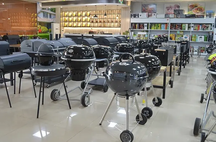 How to Choose a Charcoal Grill Supplier for a importer and wholesaler