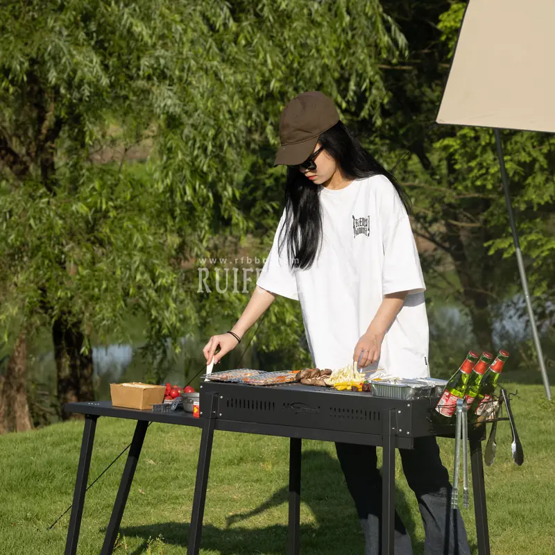 Charcoal BBQ Grill with desk -8.webp